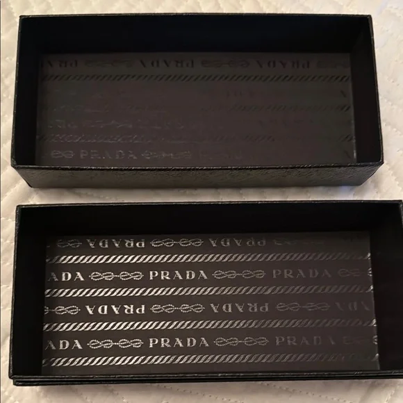 Prada Box - Picture 2 of 3